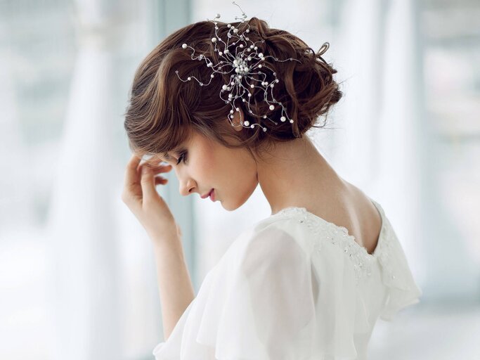 Haare brautfrisuren mit diadem kurze Brautfrisur kurze