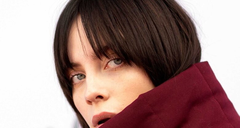 Billie Eilish auf dem Roten Teppich  | © Getty Images/VALERIE MACON 