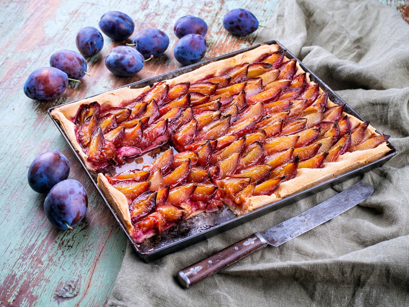 Schneller &amp; saftiger Pflaumenkuchen: Dieses Rezept ist in nur 5 Minuten ...