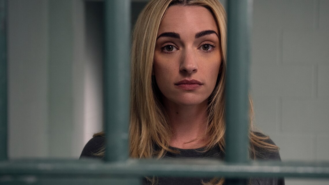 Brianne Howey als Georgia Miller in der Netflix-Serie Ginny & Georgia | © AMANDA MATLOVICH/NETFLIX