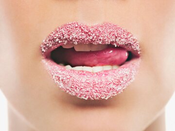 Mit Zucker bedeckte Lippen | © Getty Images/Chris Ryan