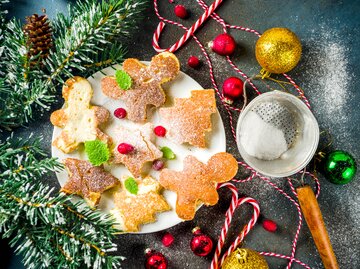 Besondere Pfannkuchen in weihnachtlicher Form | © Shutterstock.com/Rimma Bondarenko