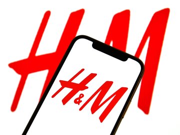 H&M-Logo auf Smartphone | © Getty Images/SOPA Images