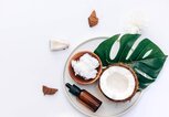 Kokosöl für die Haarpflege | © gettyimages.de /  VictoriaBee
